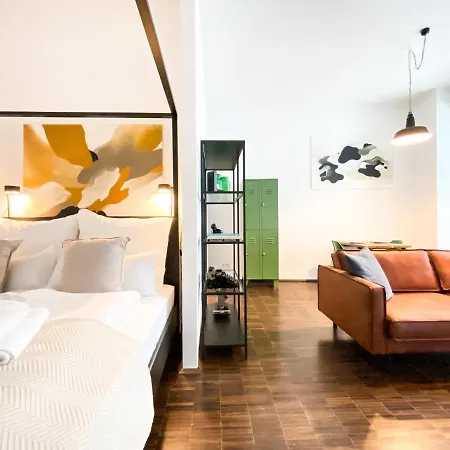 Modernes Loft-apartment Inkl Tiefgarage Im Zentrum Leipzigs Apartment Leipzig